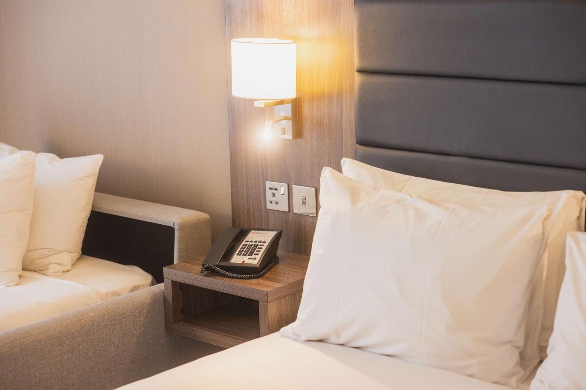 Hilton Garden Inn Birmingham Airport Uk Bickenhill Eksteriør bilde